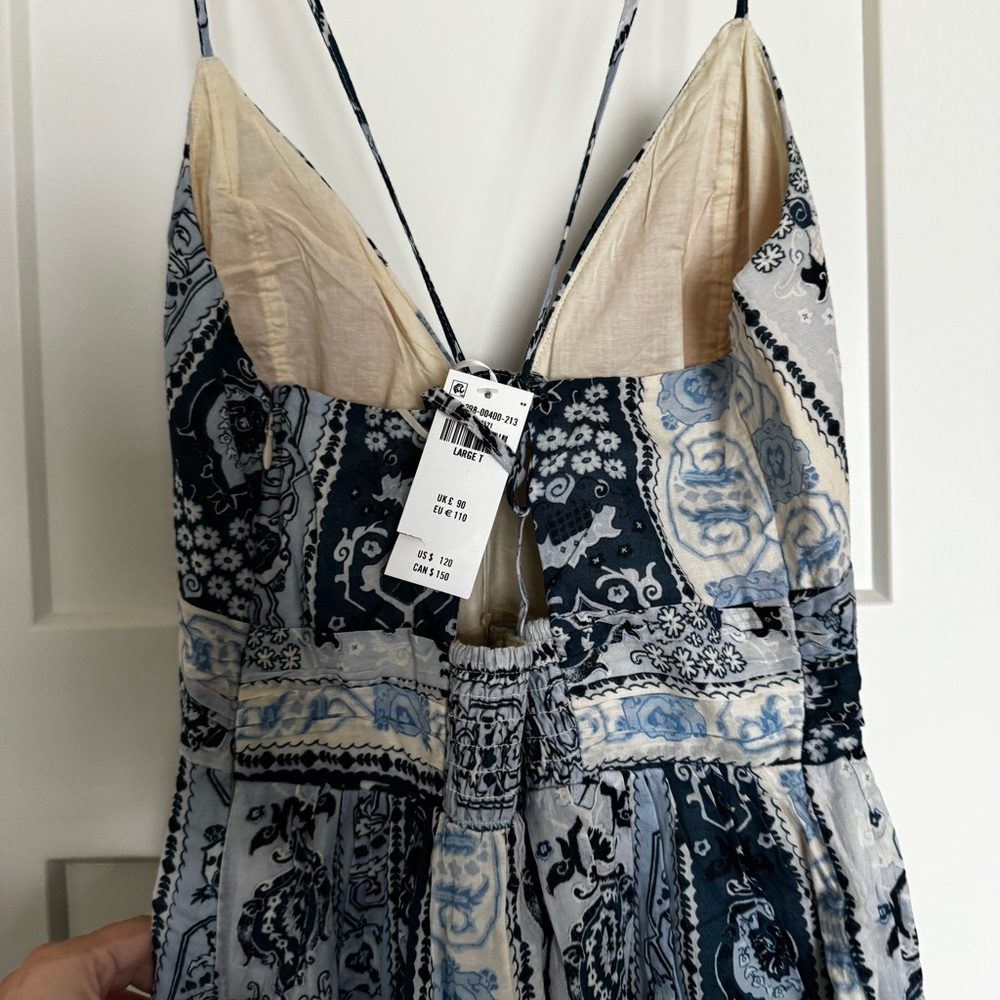 Abercrombie & Fitch Bra-Free Flowy Tie-Back Maxi
Dress size Large tall nwt - Picture 11 of 15